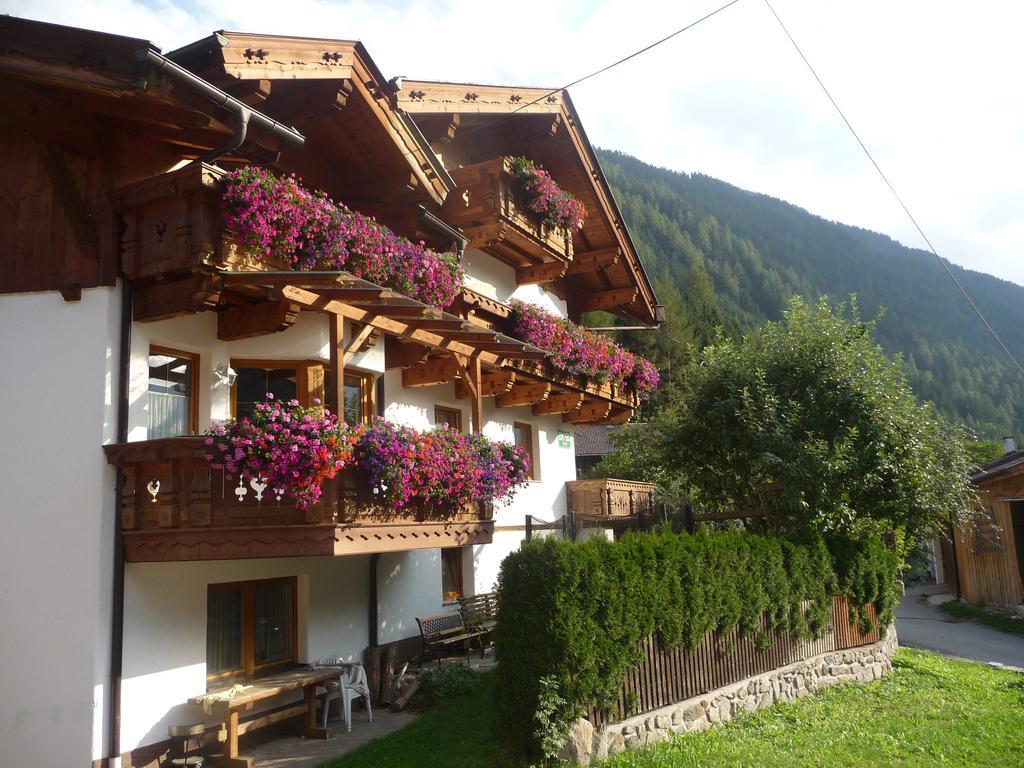 Familie Neunhaeuserer Neustift im Stubaital Zewnętrze zdjęcie